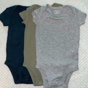 Carter’s 3- Pk  Onesies 6 Months